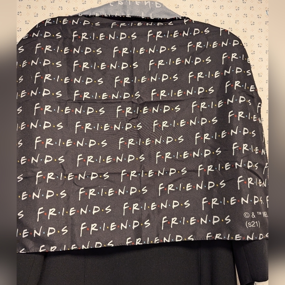 🖤 Friends Scarf Black white words Y2K nostalgia vintage 20"x 24" WBEI